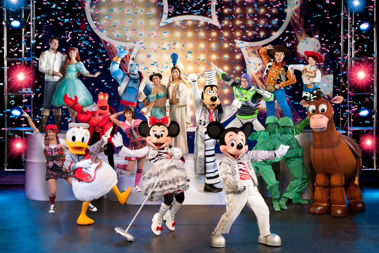 Photo of Personagens da Disney se apresentam no "Festival Musical do Mickey"