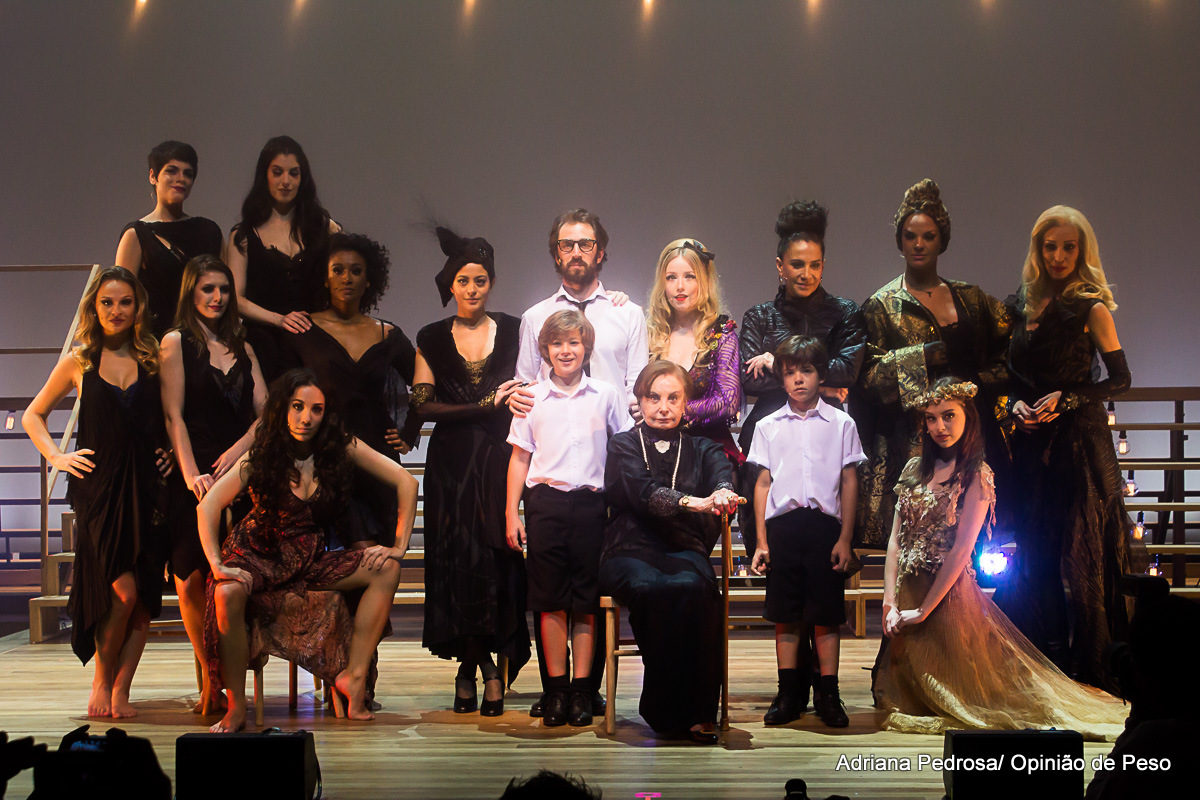 Photo of Com “Nine – Um musical Felliniano”, Möeller Botelho inaguram programação teatral do Teatro Porto Seguro