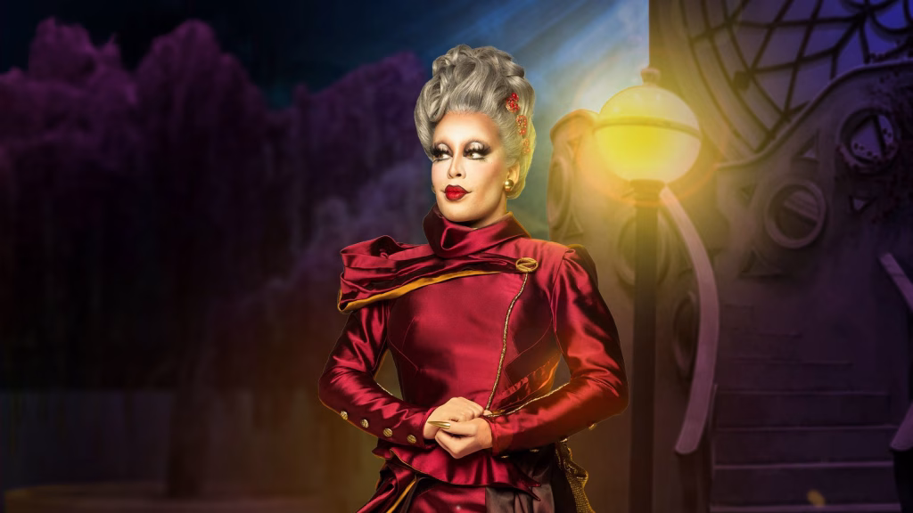 Gloria Groove caracterizada como Madame Morrible para o musical Wicked